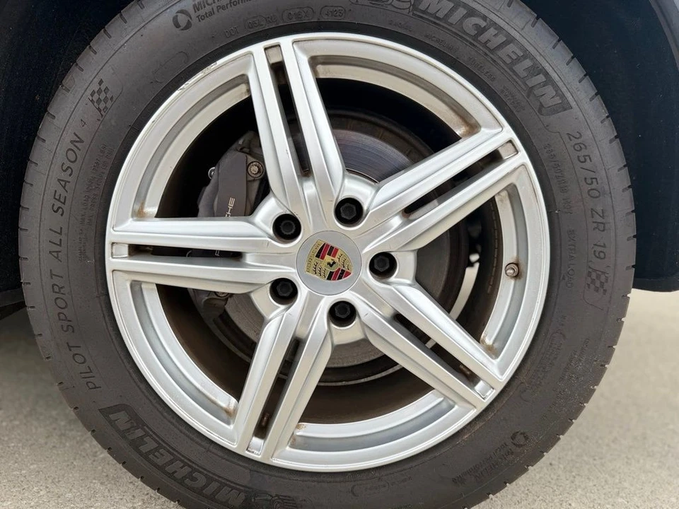 2016 Porsche 958 Cayenne - Image 10 of 31