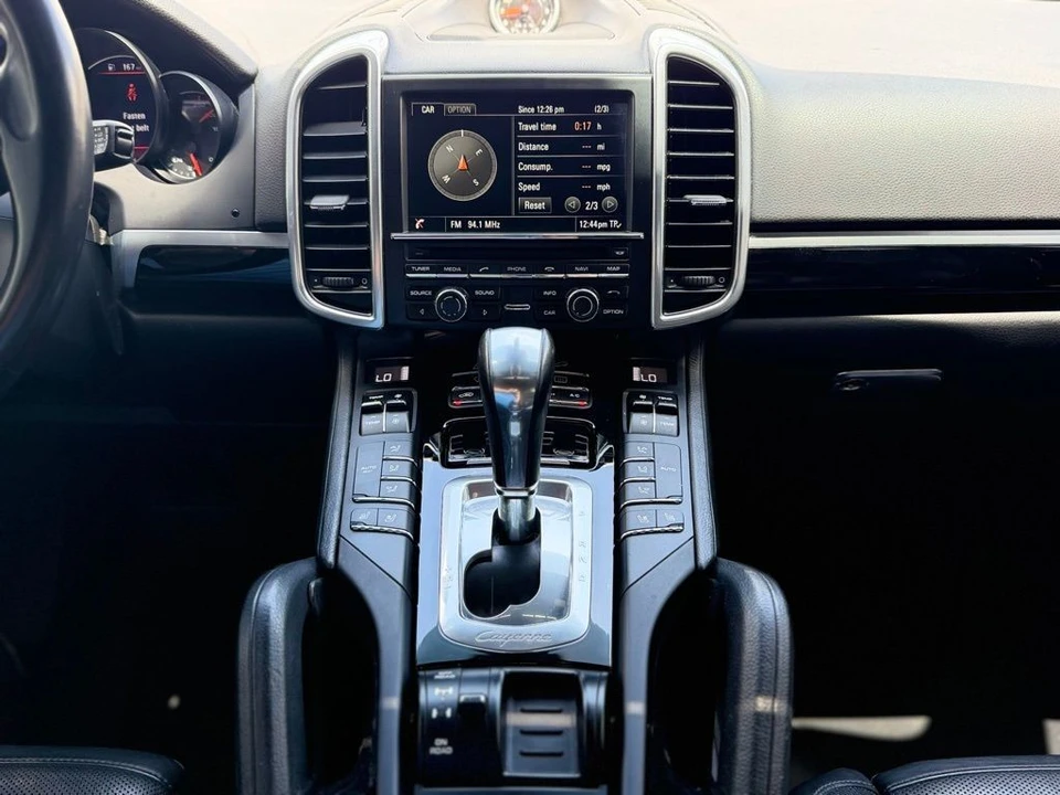2016 Porsche 958 Cayenne - Image 27 of 31