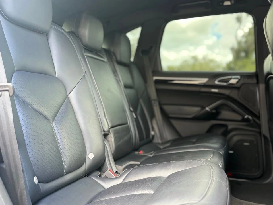 2016 Porsche 958 Cayenne - Image 20 of 31