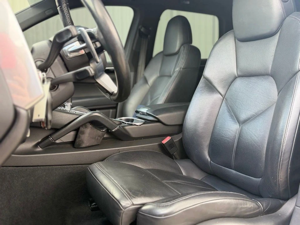 2016 Porsche 958 Cayenne - Image 15 of 31