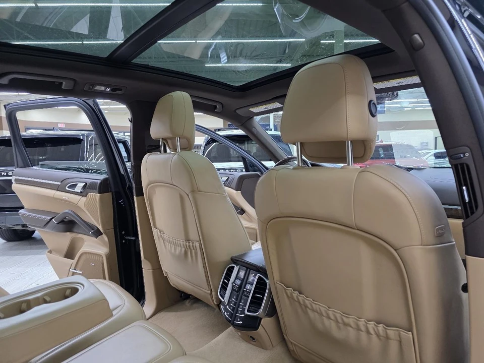 2016 Porsche 958 Cayenne - Image 26 of 31