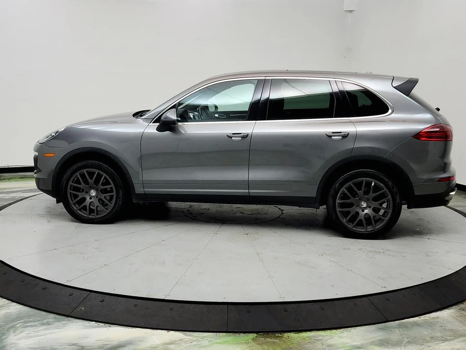 2016 Porsche 958 Cayenne - Image 8 of 31