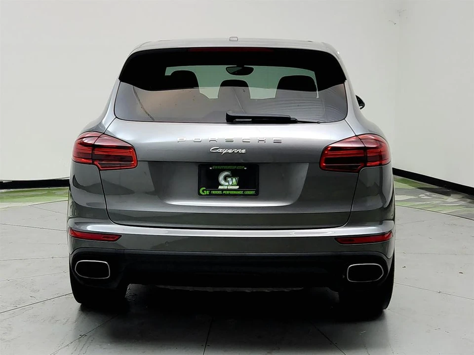 2016 Porsche - Image 6 of 31