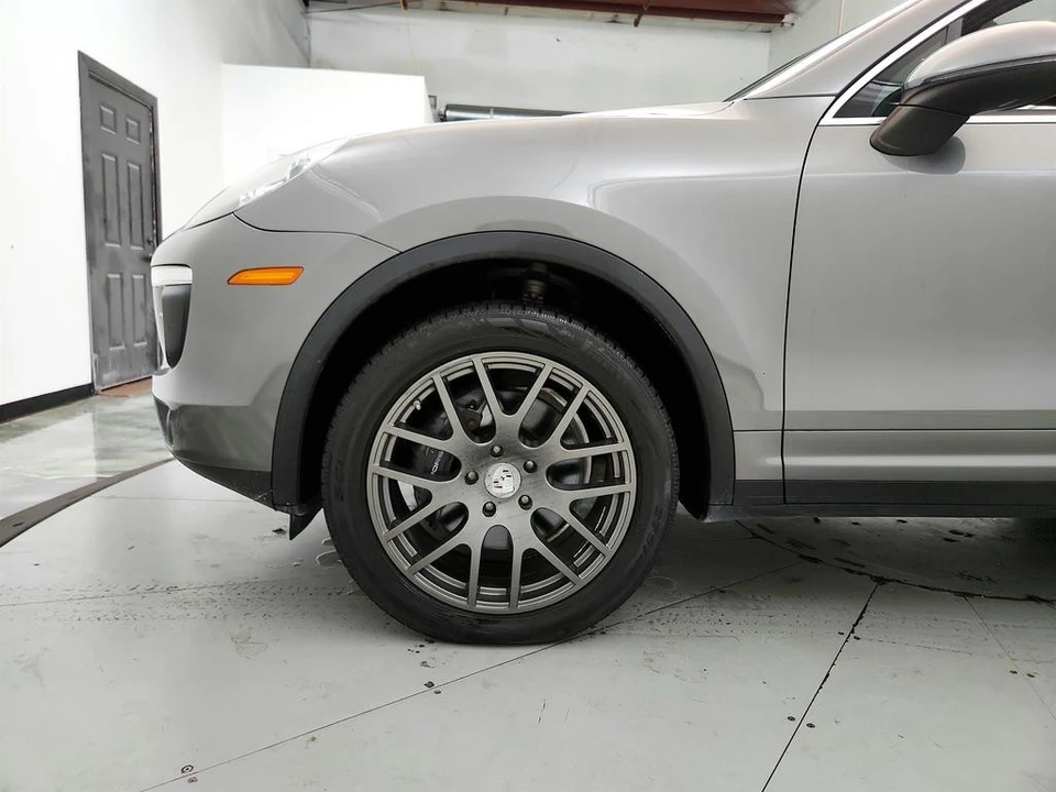 2016 Porsche 958 Cayenne - Image 29 of 31