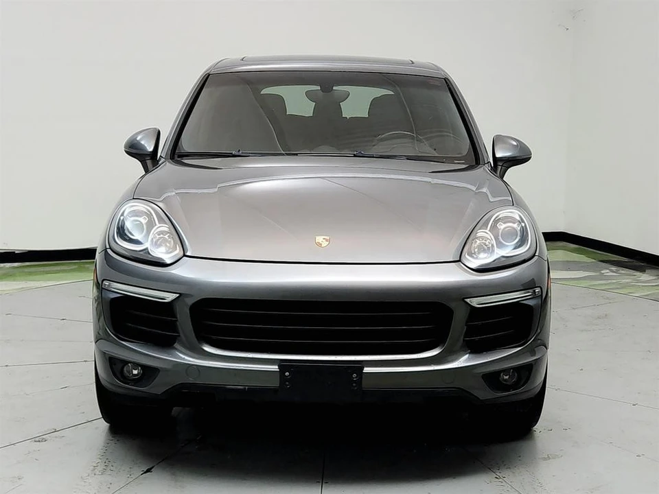 2016 Porsche 958 Cayenne - Image 2 of 31