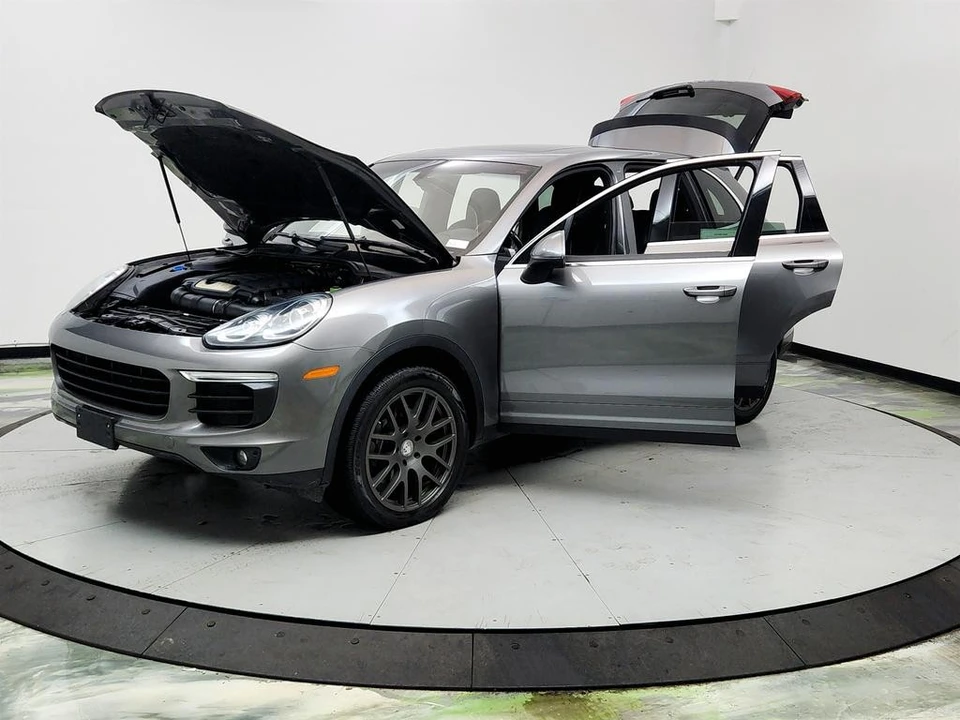 2016 Porsche 958 Cayenne - Image 9 of 31