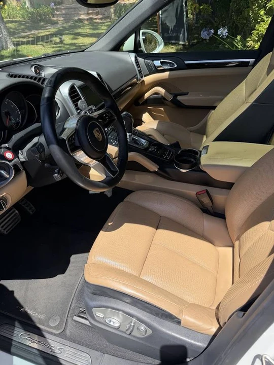 2016 Porsche 958 Cayenne S - Image 8 of 9