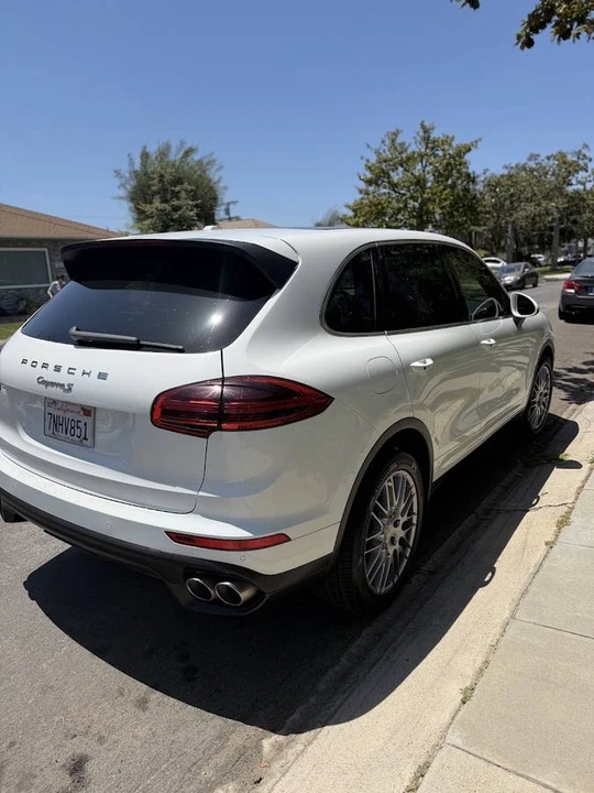 2016 Porsche 958 Cayenne S - Image 5 of 9