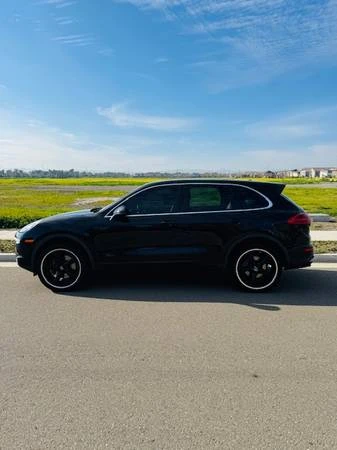 2016 Porsche 958 Cayenne - Image 8 of 15