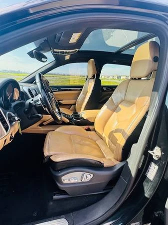 2016 Porsche 958 Cayenne - Image 13 of 15