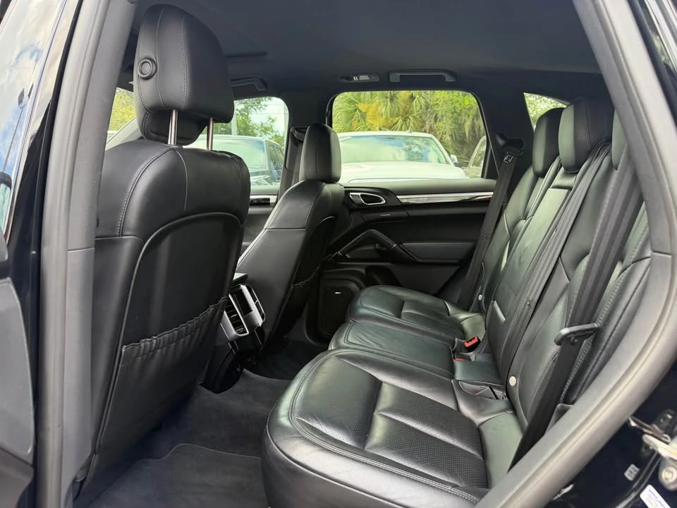 2016 Porsche 958 Cayenne - Image 3 of 4