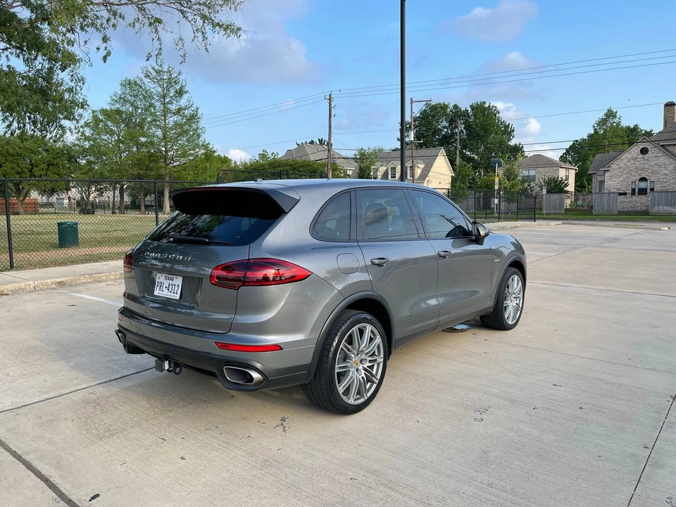 2016 Porsche 958 Cayenne Diesel - Image 10 of 26