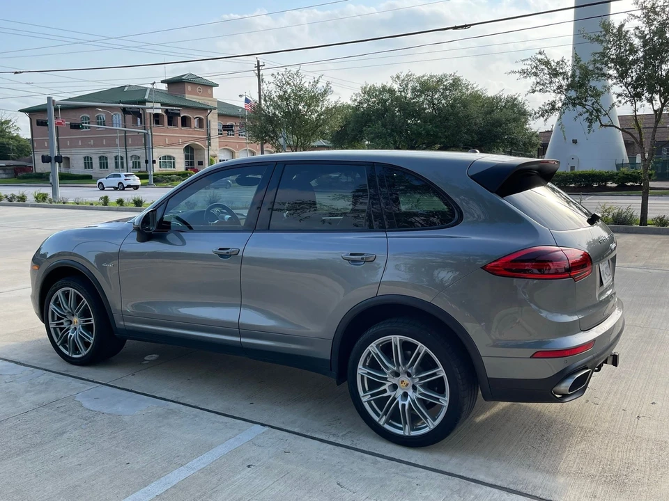 2016 Porsche 958 Cayenne Diesel - Image 12 of 26