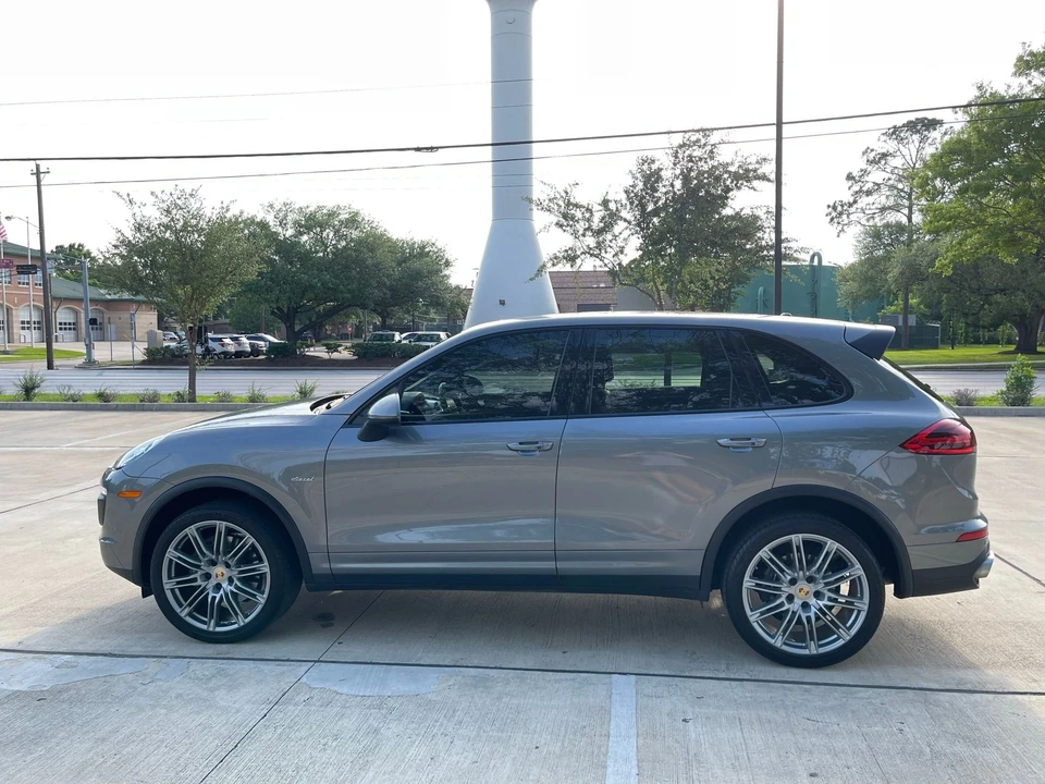 2016 Porsche 958 Cayenne Diesel - Image 13 of 26