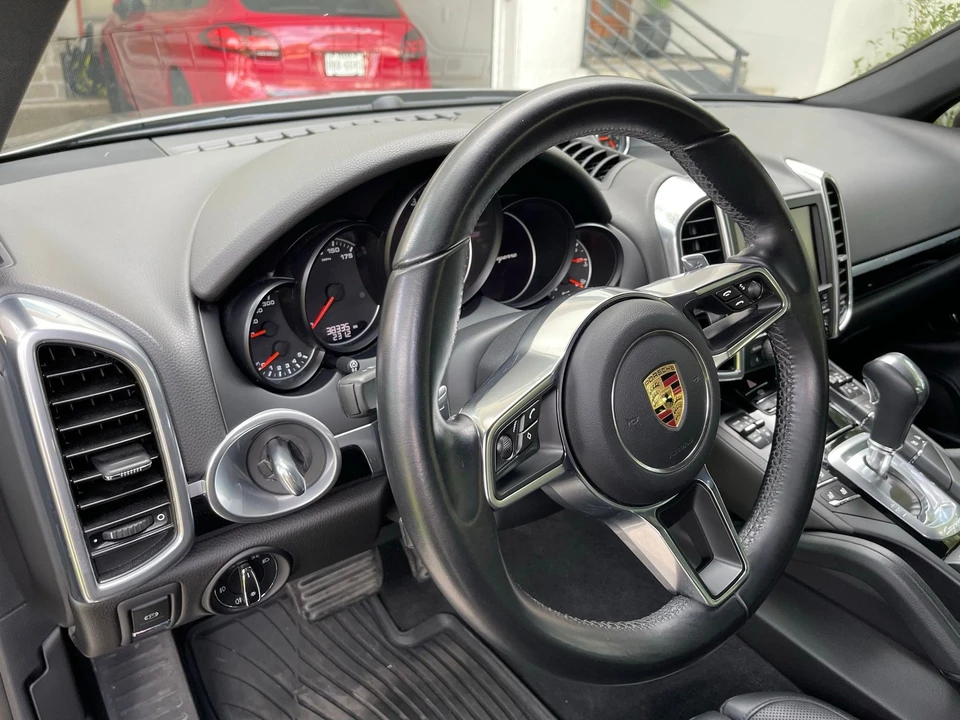 2016 Porsche 958 Cayenne Diesel - Image 26 of 26