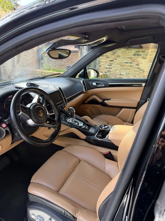 2016 Porsche 958 Cayenne Diesel - Image 6 of 7