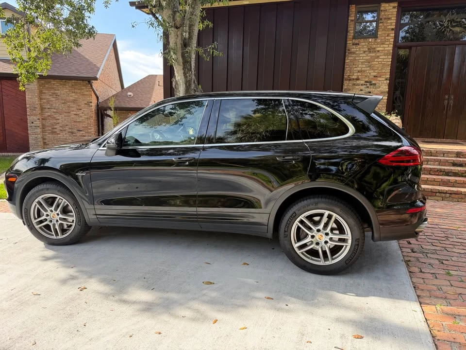 2016 Porsche 958 Cayenne Diesel - Image 2 of 7