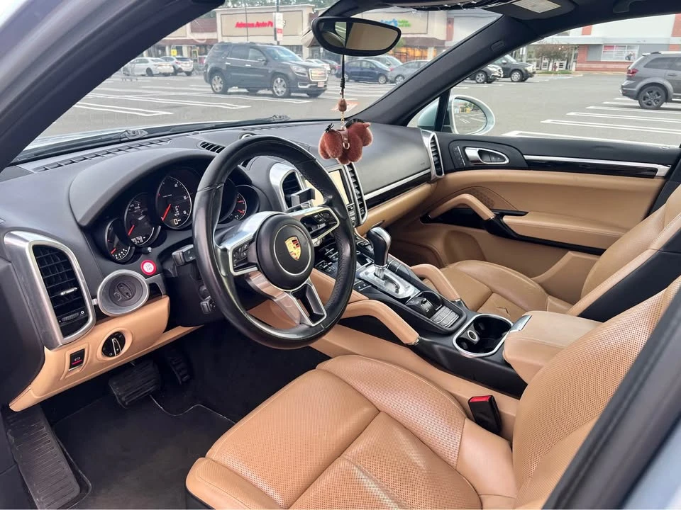 2016 Porsche 958 Cayenne Diesel - Image 5 of 10