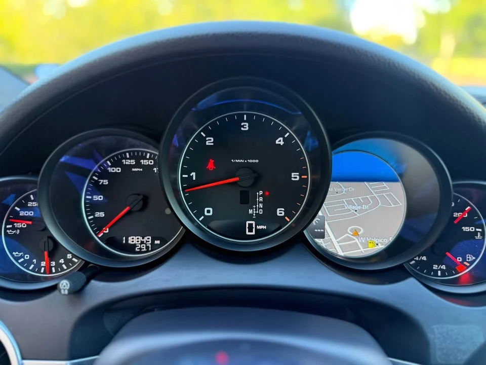 2016 Porsche 958 Cayenne Diesel - Image 8 of 20