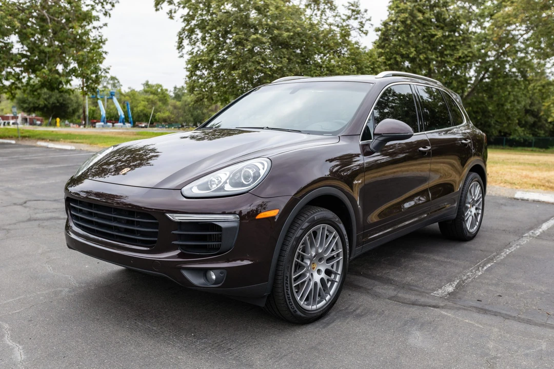 2016 Porsche 958 Cayenne Diesel - Image 1 of 31