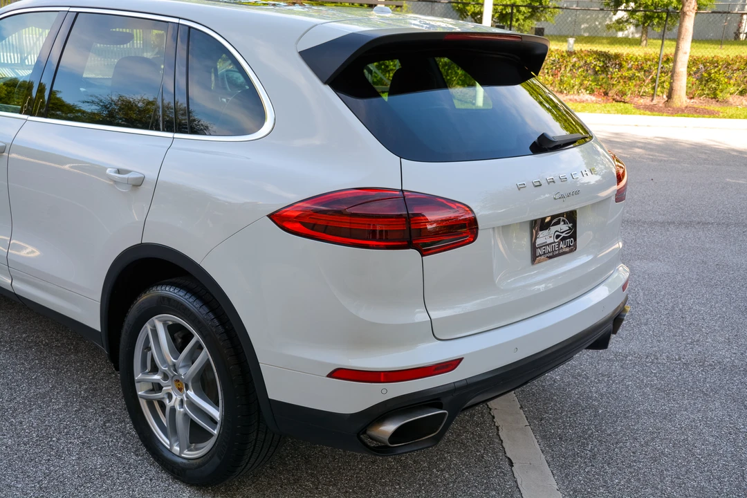2016 Porsche 958 Cayenne Diesel - Image 26 of 31