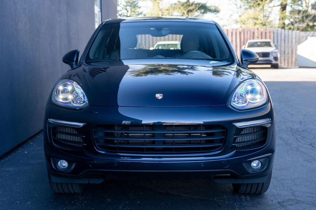 2016 Porsche 958 Cayenne Diesel - Image 2 of 31