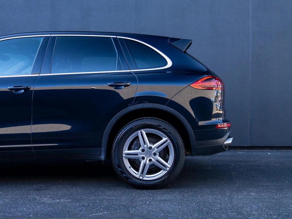 2016 Porsche 958 Cayenne Diesel - Image 18 of 31