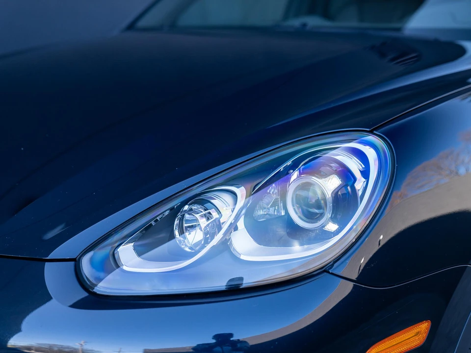 2016 Porsche 958 Cayenne Diesel - Image 13 of 31