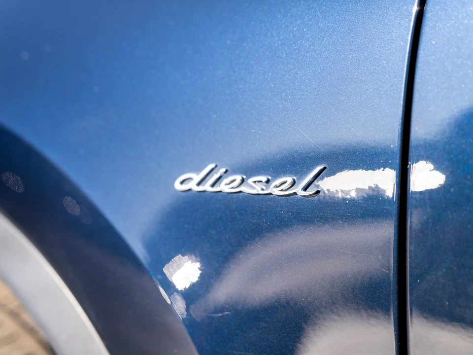 2016 Porsche 958 Cayenne Diesel - Image 16 of 31