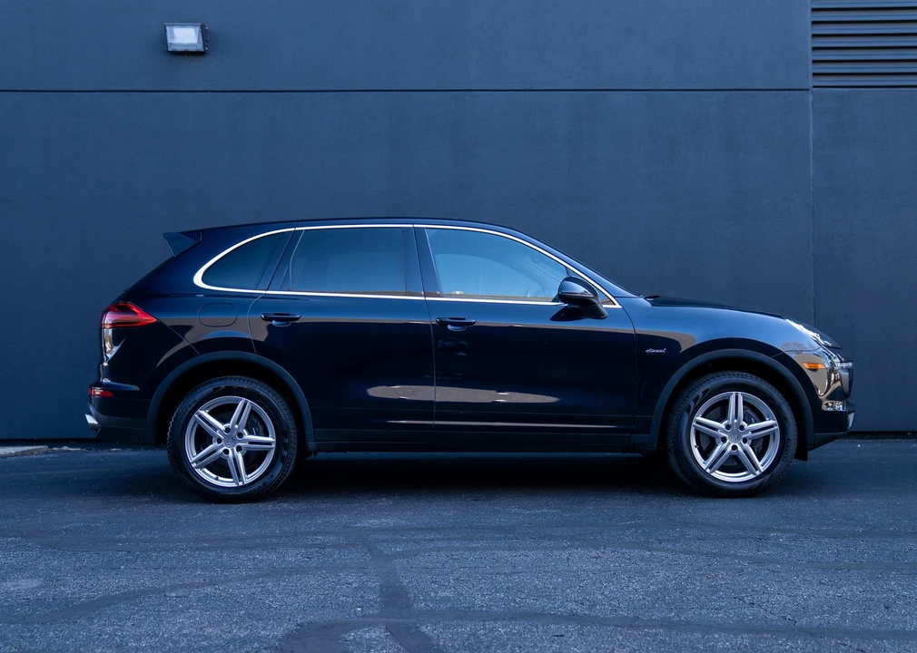 2016 Porsche 958 Cayenne Diesel - Image 10 of 31