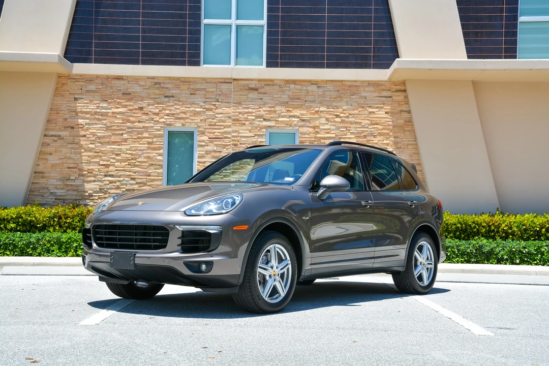 2016 Porsche 958 Cayenne Diesel - Image 16 of 31