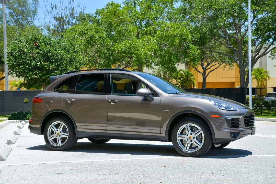 2016 Porsche 958 Cayenne Diesel - Image 6 of 31