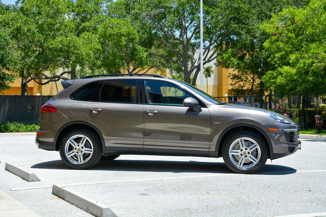 2016 Porsche 958 Cayenne Diesel - Image 7 of 31