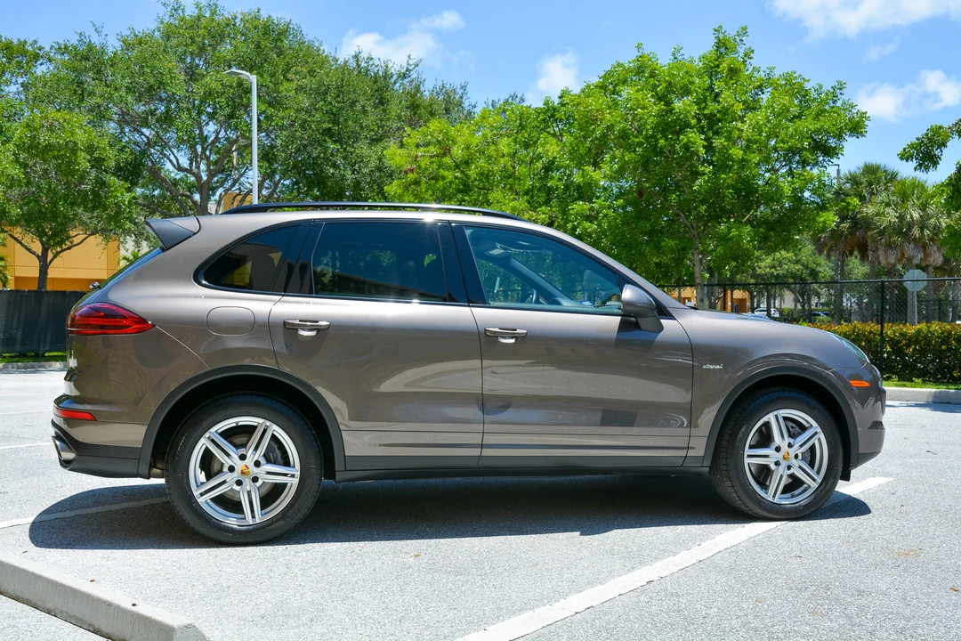 2016 Porsche 958 Cayenne Diesel - Image 8 of 31