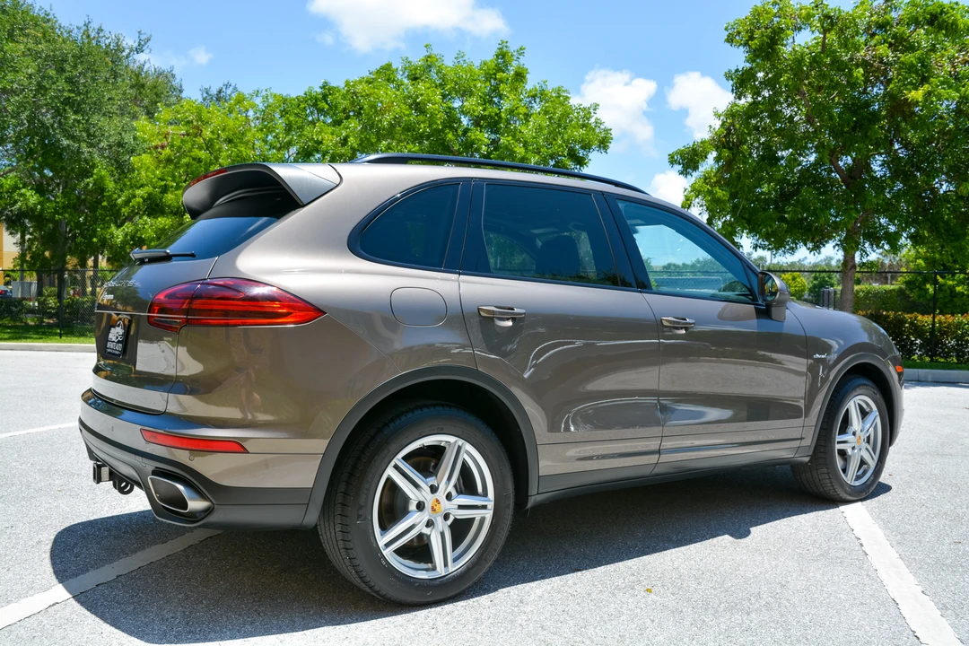2016 Porsche 958 Cayenne Diesel - Image 9 of 31