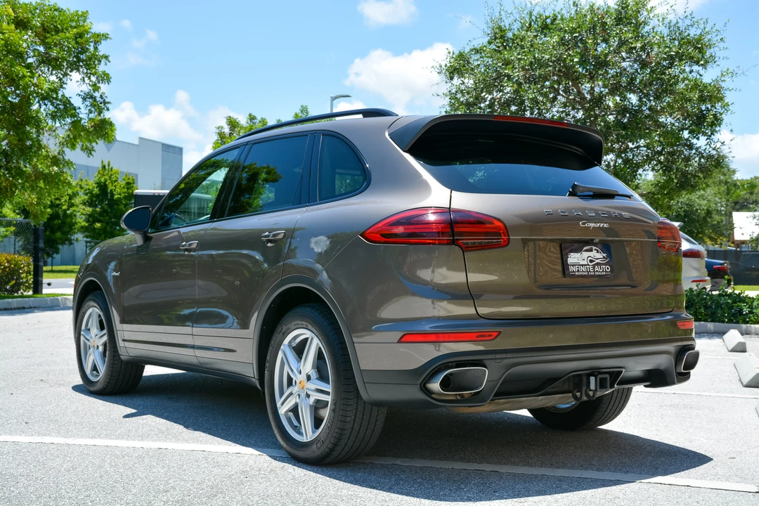 2016 Porsche 958 Cayenne Diesel - Image 12 of 31