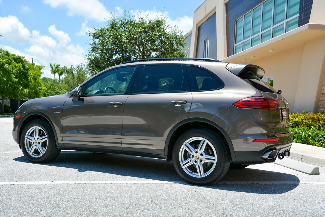 2016 Porsche 958 Cayenne Diesel - Image 13 of 31