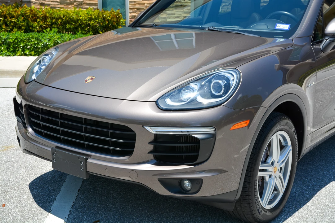 2016 Porsche 958 Cayenne Diesel - Image 25 of 31