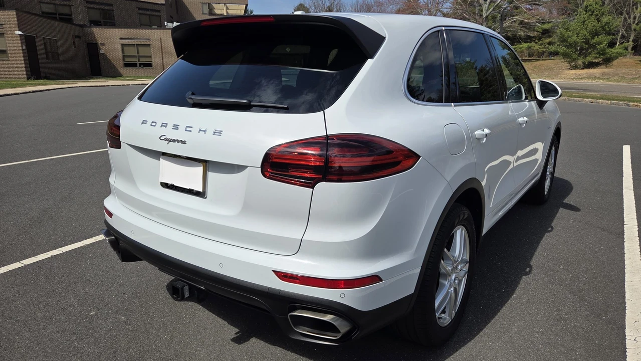 2016 Porsche 958 Cayenne Diesel - Image 8 of 31