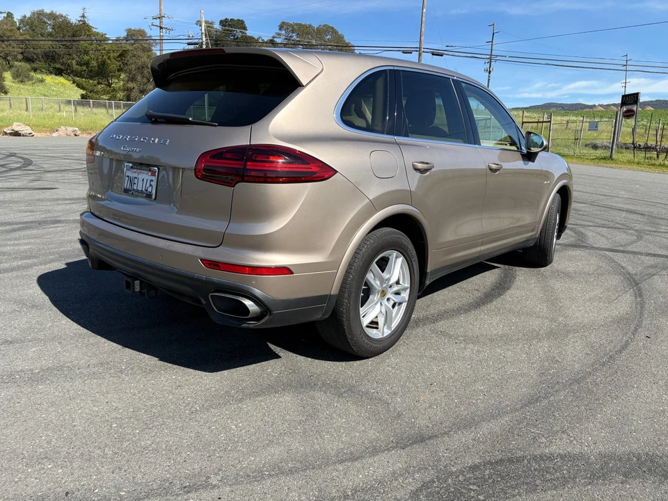 2016 Porsche 958 Cayenne Diesel - Image 10 of 31