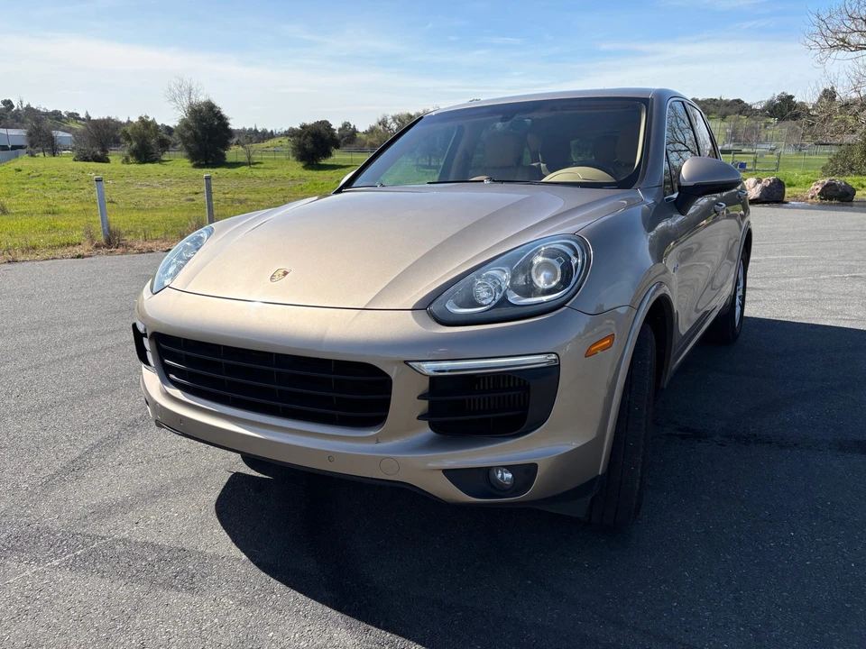2016 Porsche 958 Cayenne Diesel - Image 2 of 31