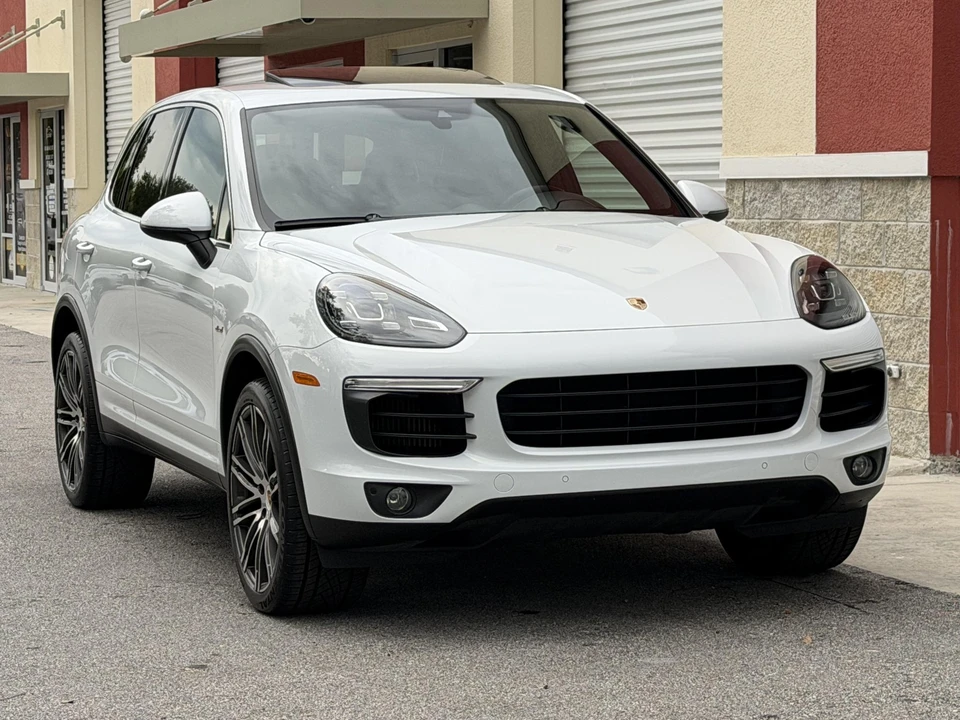 2016 Porsche 958 Cayenne Diesel - Image 25 of 31