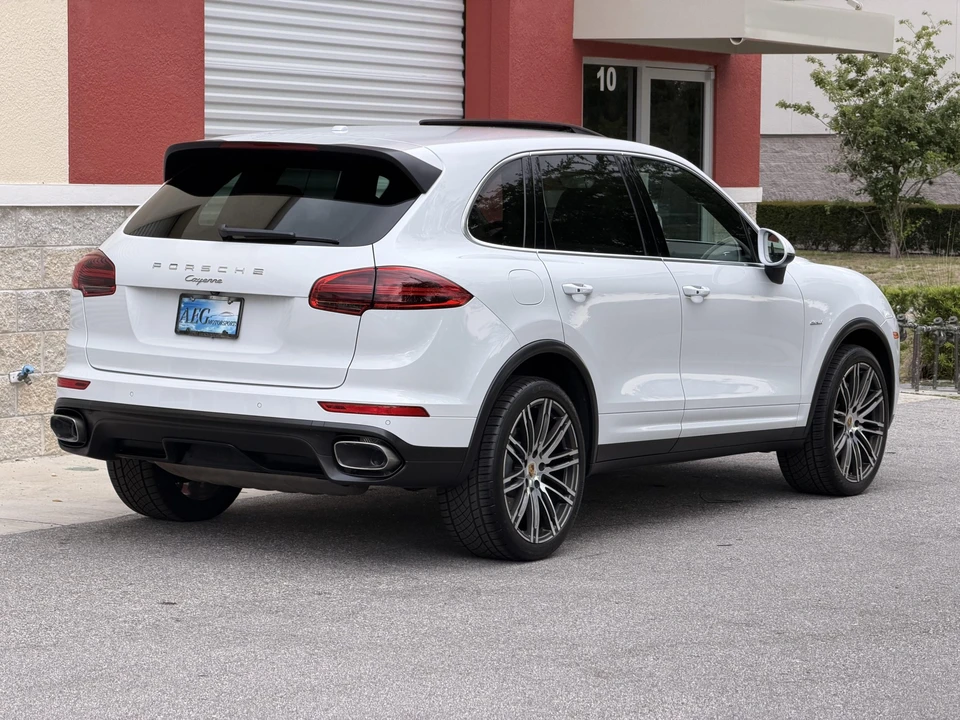 2016 Porsche 958 Cayenne Diesel - Image 14 of 31