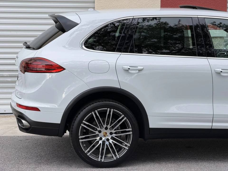 2016 Porsche 958 Cayenne Diesel - Image 29 of 31