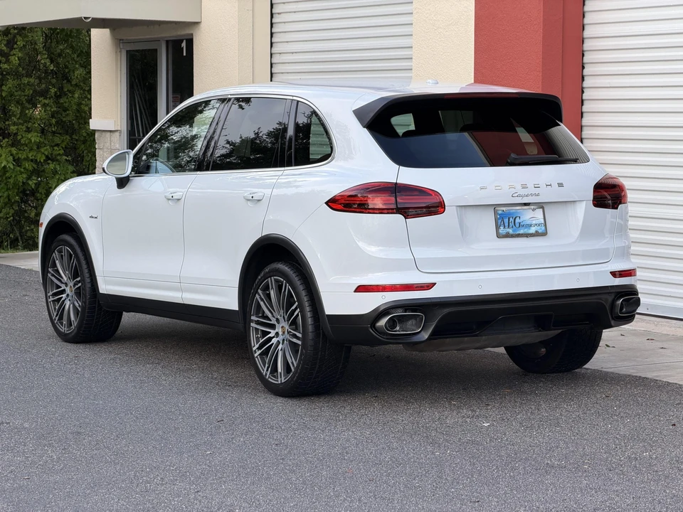 2016 Porsche 958 Cayenne Diesel - Image 10 of 31
