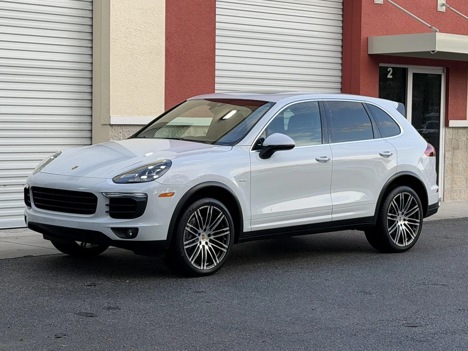 2016 Porsche 958 Cayenne Diesel - Image 3 of 31