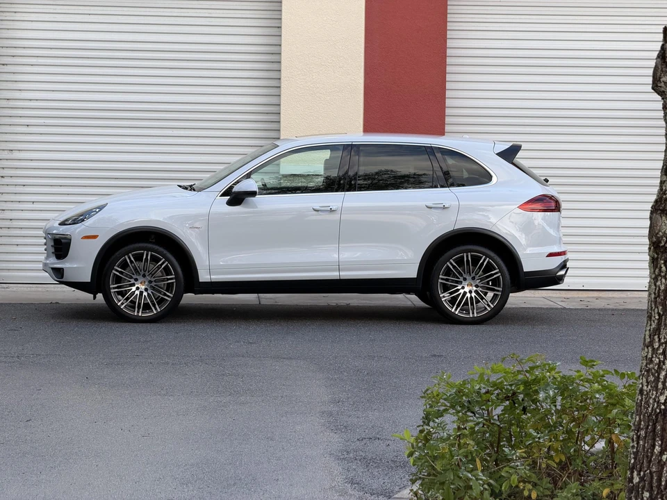 2016 Porsche 958 Cayenne Diesel - Image 9 of 31