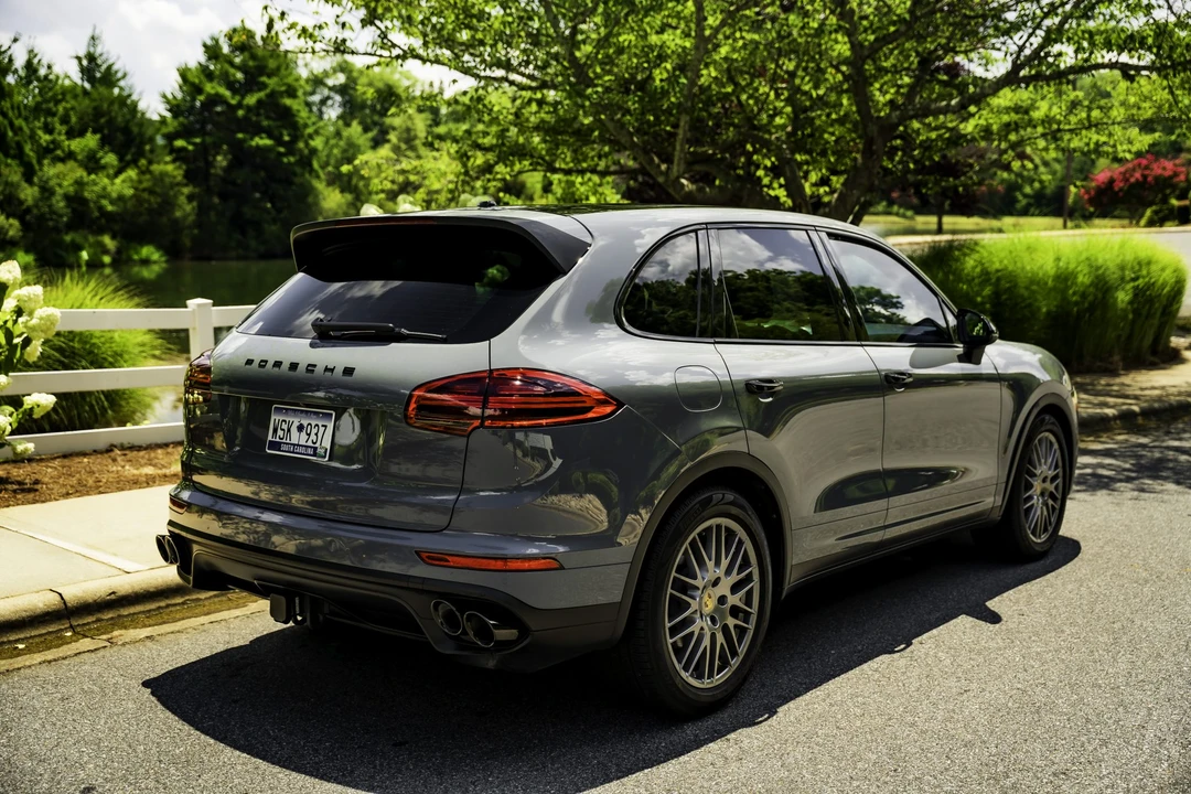 2016 Porsche 958 Cayenne Diesel - Image 13 of 31