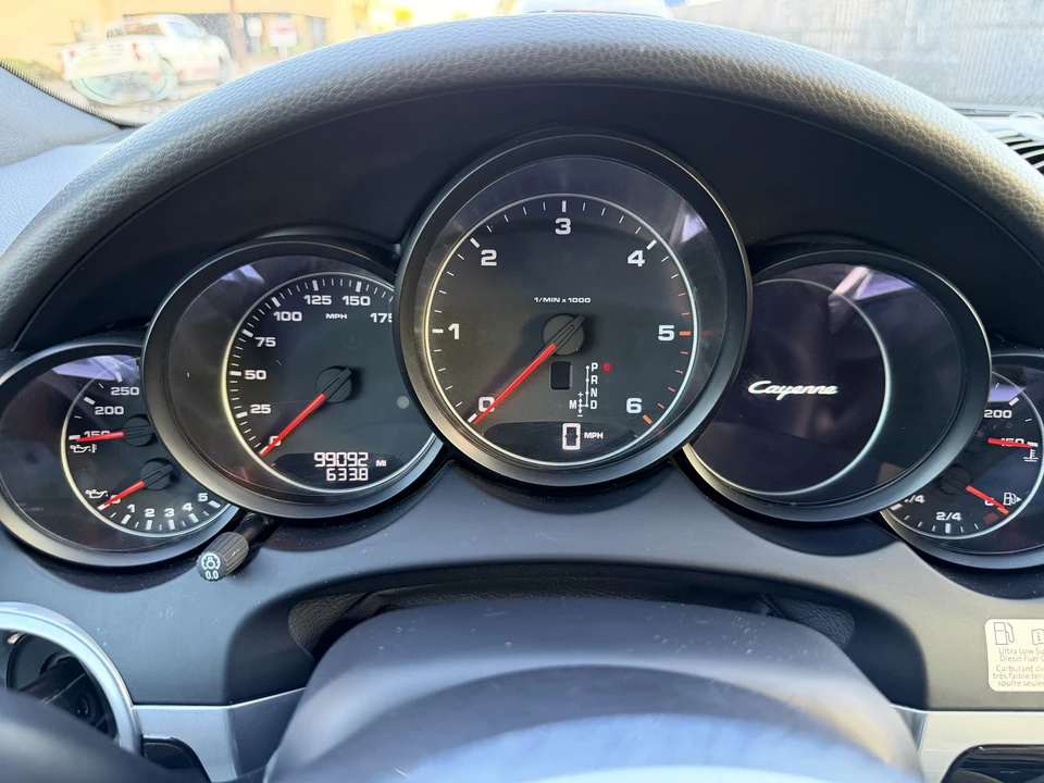2016 Porsche 958 Cayenne Diesel - Image 30 of 31