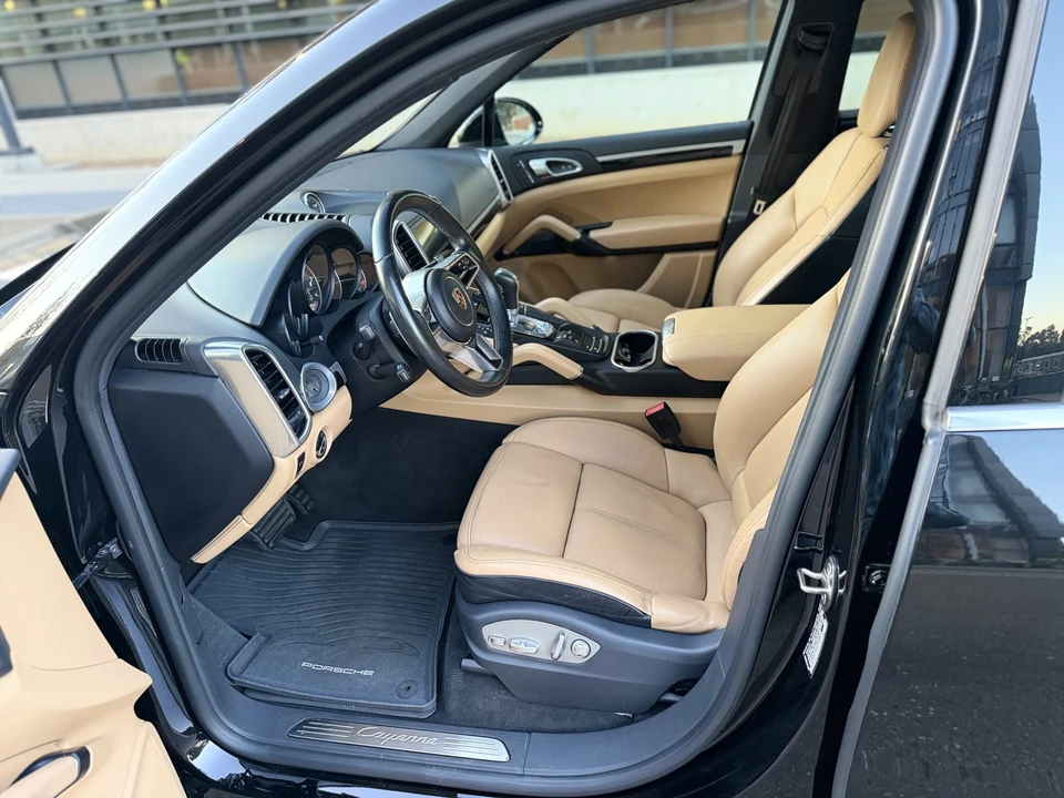 2016 Porsche 958 Cayenne Diesel - Image 16 of 31